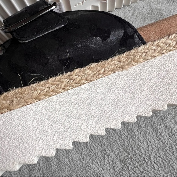 NWT Clarks Lana Beach Flatform Slip-On Platform Sandal Animal Print Black Camo - Picture 10 of 12